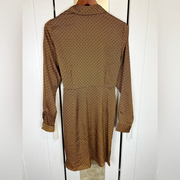 Michael Kors NWOT Button-Down Tie Dress Size Small in Marigold - Picture 5 of 11